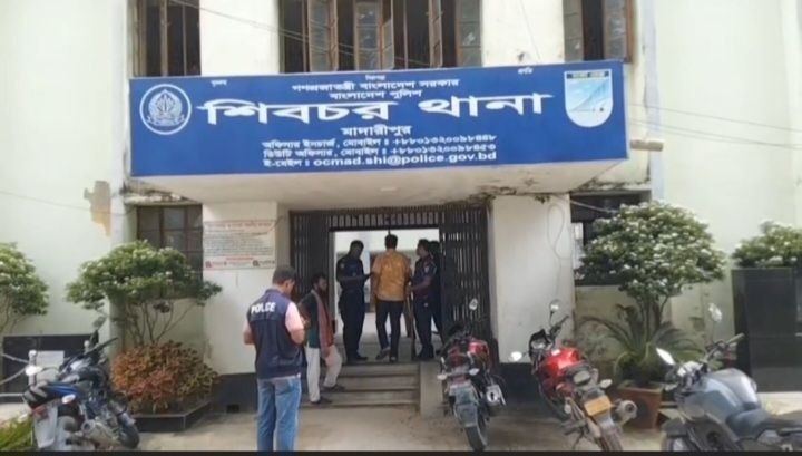 শিবচরে মাকে হত্যার পর নদীতে ফেলে দেওয়া শিশু আবিরের লাশ ৫ দিন পর উদ্ধার